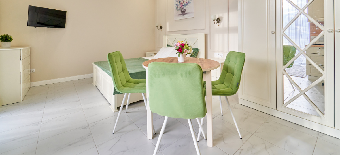 room-business-gallery-2